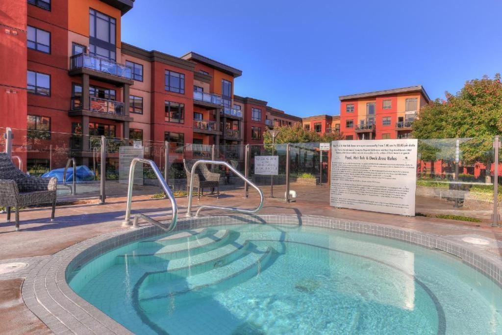 Upgraded Lakeside Resort Dream Vacation Home Kelowna Exterior foto