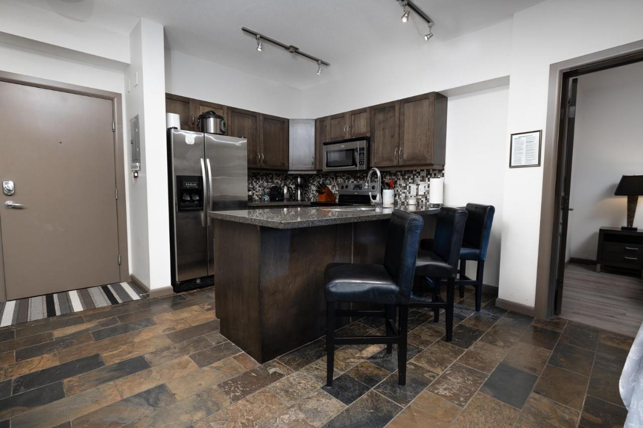 Upgraded Lakeside Resort Dream Vacation Home Kelowna Exterior foto