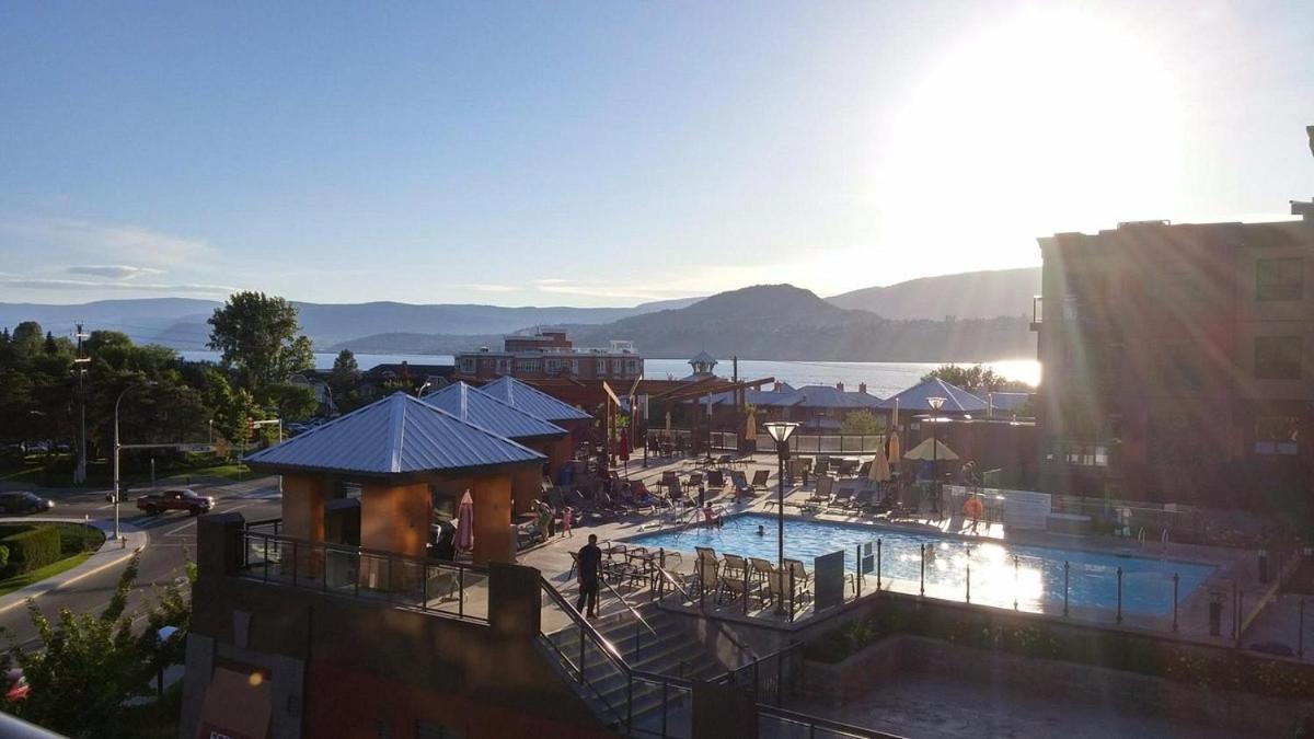 Upgraded Lakeside Resort Dream Vacation Home Kelowna Exterior foto